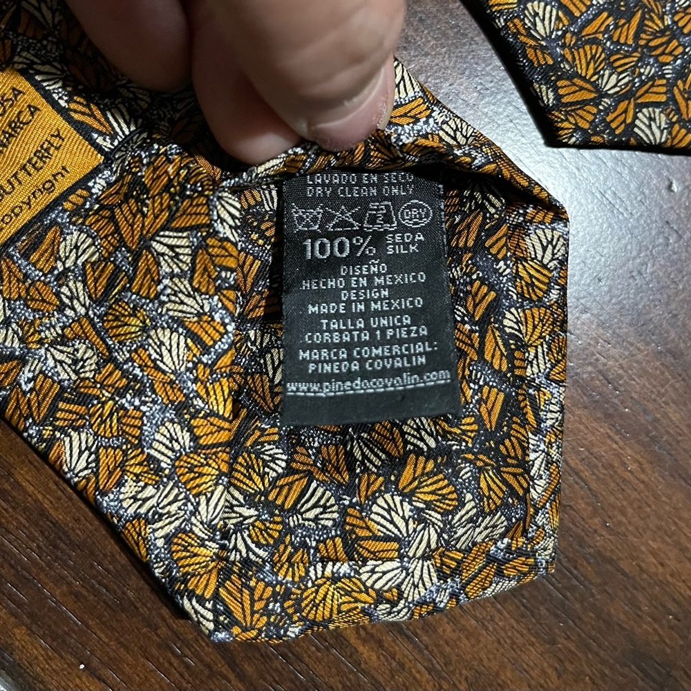 NWT Pineda Covalin Monarch Butterfly Silk Men's Tie - Picture 4 of 10